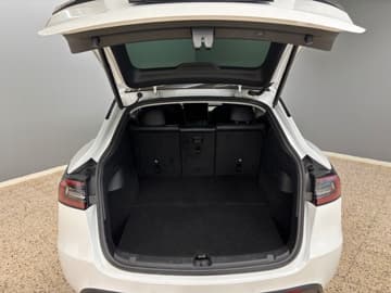 Tesla Model Y bilde 7