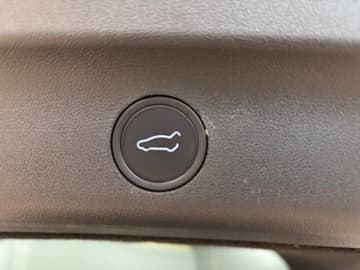 Tesla Model Y bilde 9