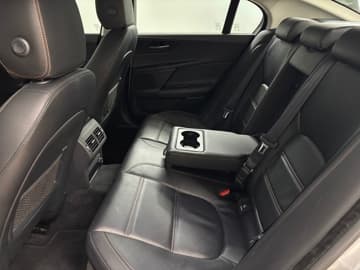 Jaguar XE bilde 19