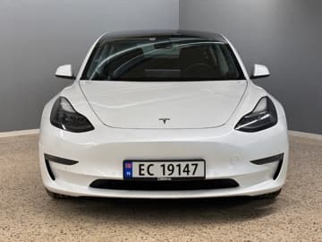 Tesla Model 3 bilde 2