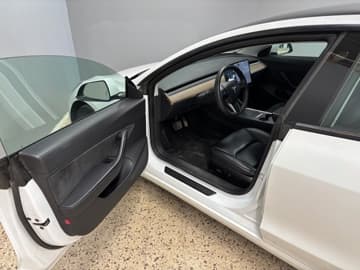 Tesla Model 3 bilde 10
