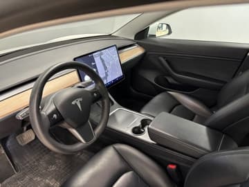 Tesla Model 3 bilde 13