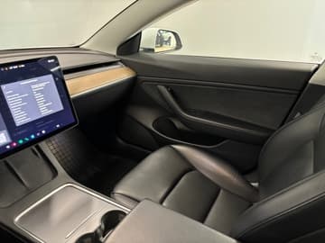 Tesla Model 3 bilde 15