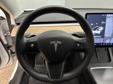 Tesla Model 3 bilde 14