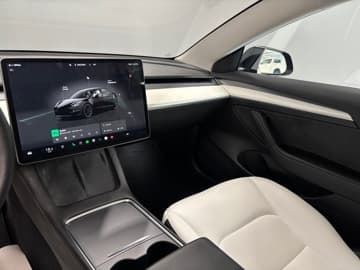 Tesla Model 3 bilde 14