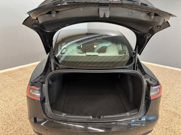 Tesla Model 3 bilde 7