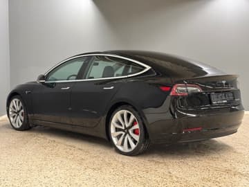 Tesla Model 3 bilde 4