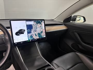 Tesla Model 3 bilde 12