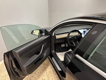 Tesla Model 3 bilde 8