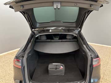 Tesla Model Y bilde 7