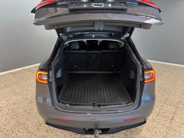 Tesla Model Y bilde 7