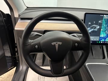 Tesla Model Y bilde 15